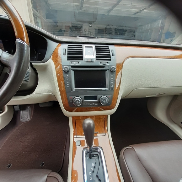 2011 Platinum Dts - Picture 7 of 15